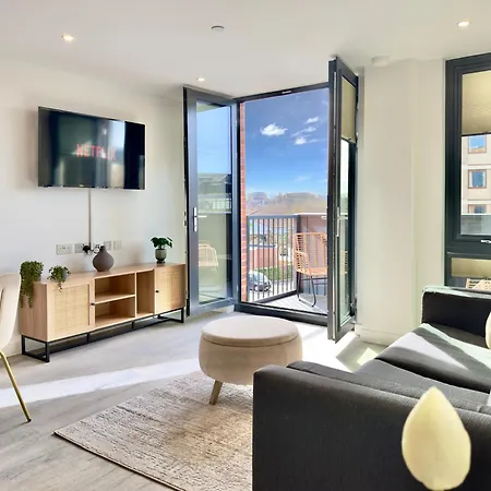 Style 36 With Free Secure Parking York