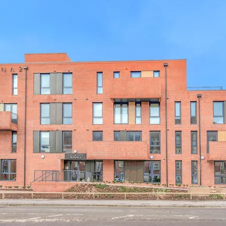 Style 36 With Free Secure Parking * York